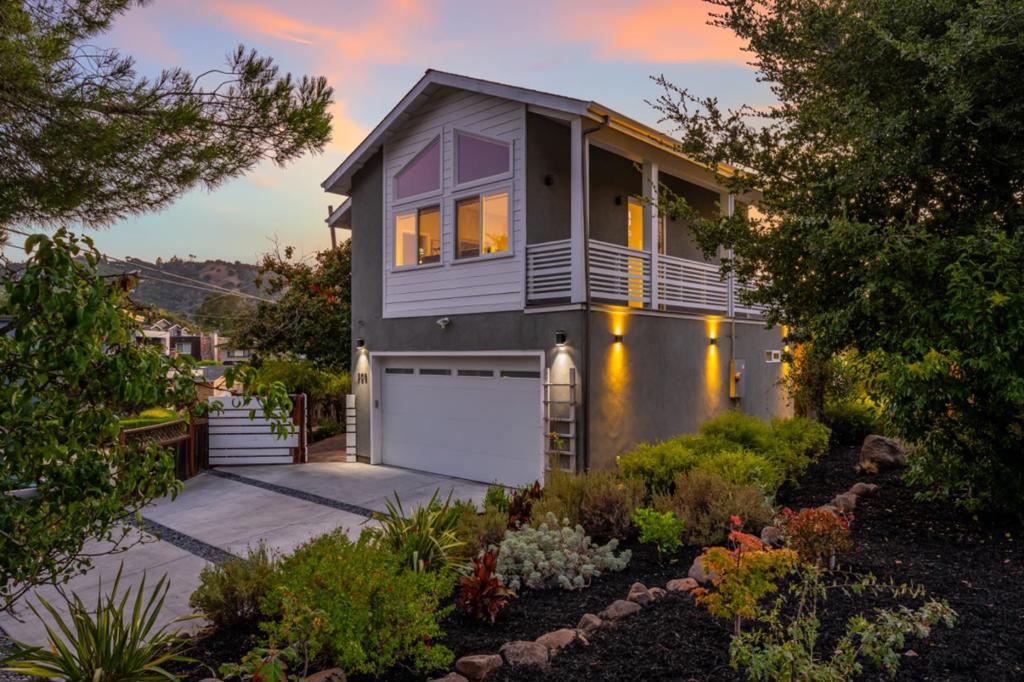 300 De Anza Avenue, San Carlos, CA 94070 — photo 1