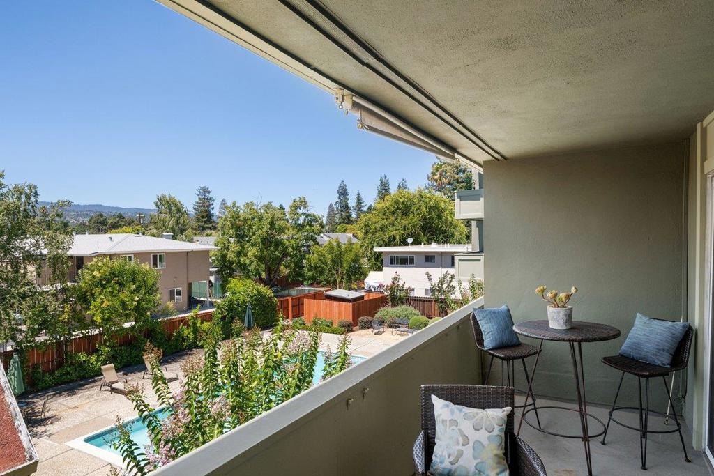 1458 Hudson Street 207, Redwood City, CA 94061 — photo 1