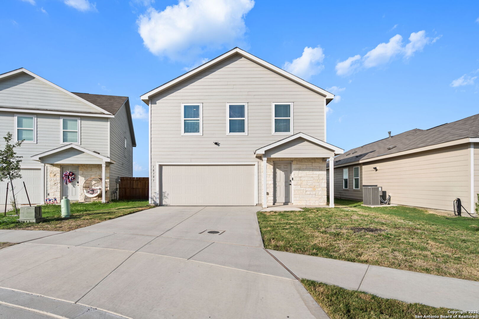 10707 SWEEPBACK TRL, Converse, TX 78109 — photo 1
