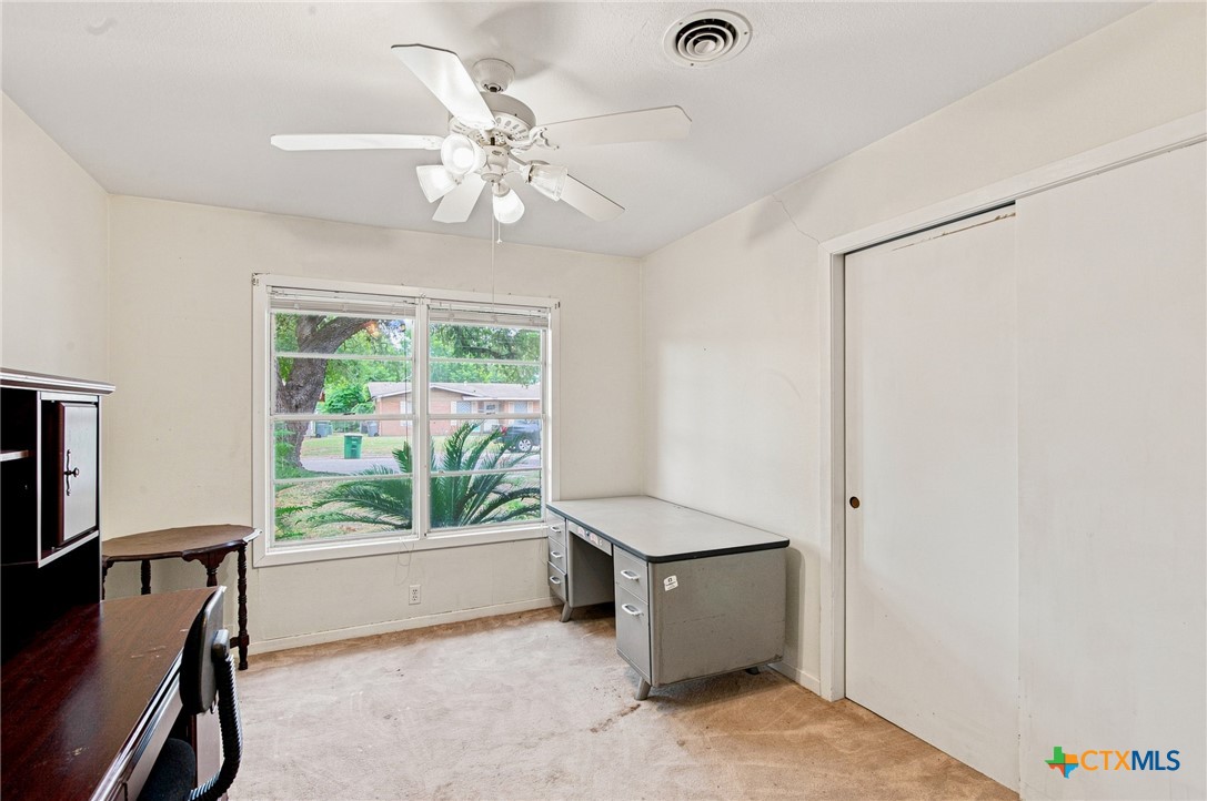 2302 Rosebud, Victoria, TX 77901 — photo 1