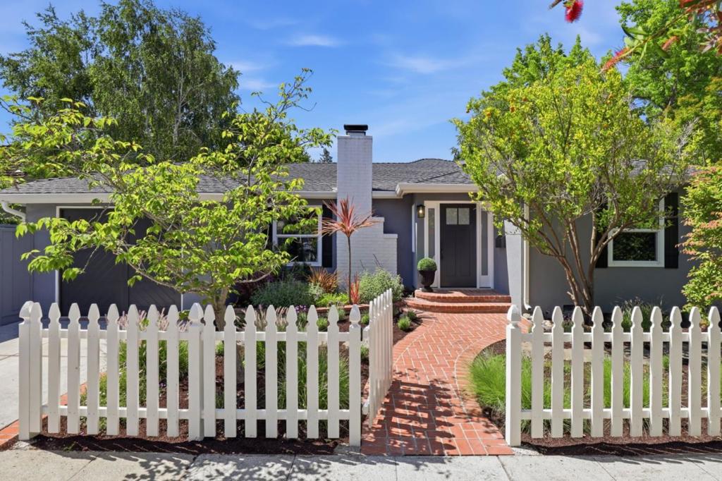 699 Oregon Avenue, Palo Alto, CA 94301 — photo 1
