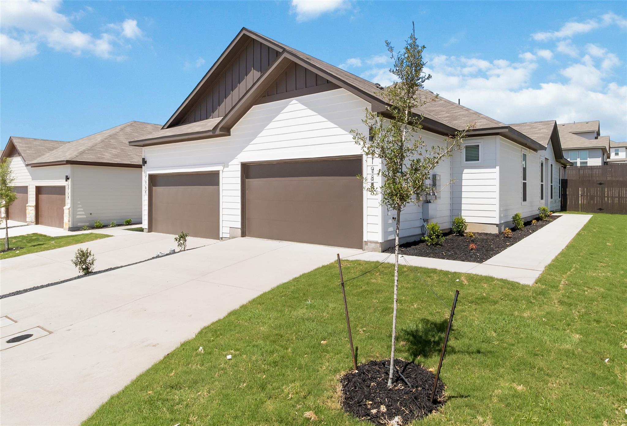 1008 Staglin, Buda, TX 78610 — photo 1