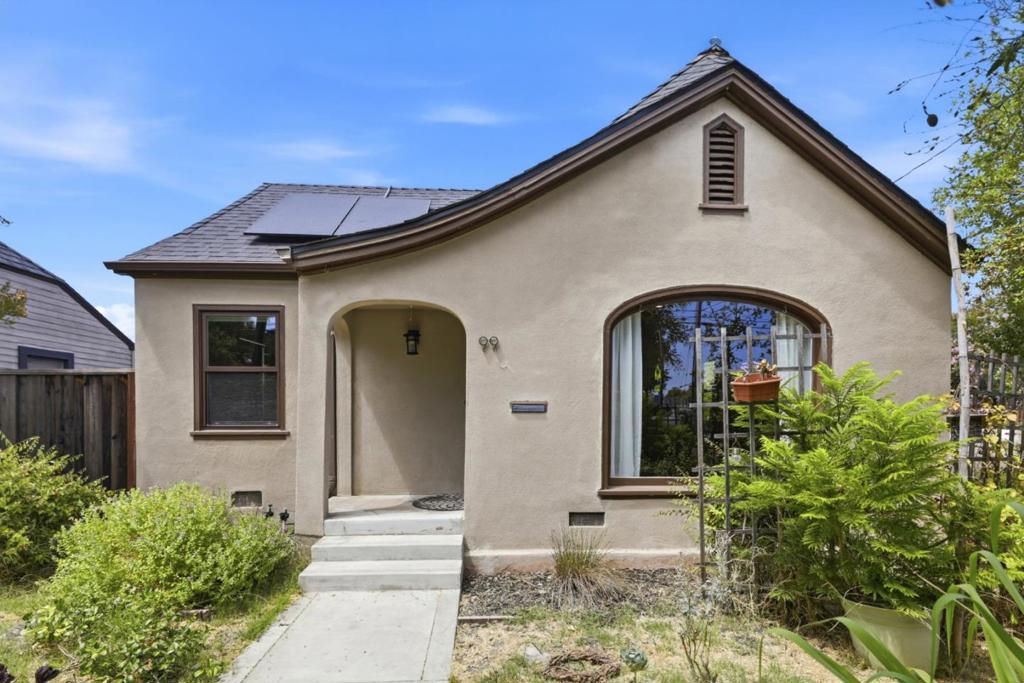 99 E Hedding Street, San Jose, CA 95112 — photo 1