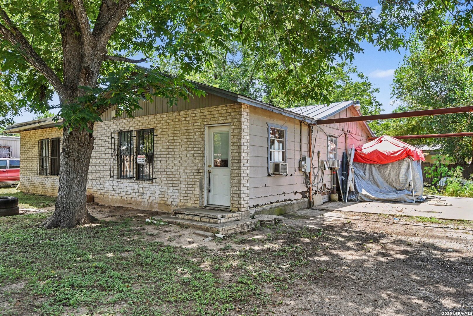 15903 BELEN ST, San Antonio, TX 78221 — photo 1