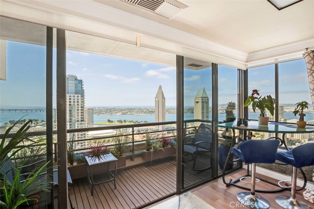 700 Front Street 2302, San Diego, CA 92101 — photo 1