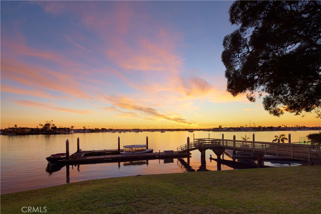 20 Harbor Island, Newport Beach, CA 92660 — photo 1