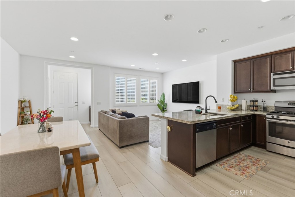 7247 Bondola Court 14, Rancho Cucamonga, CA 91739 — photo 1