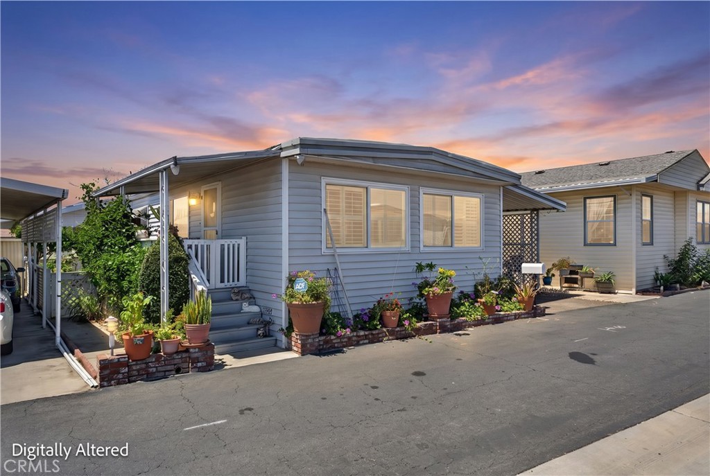 15621 Beach Blvd Spc 127, Westminster, CA 92683 — photo 1