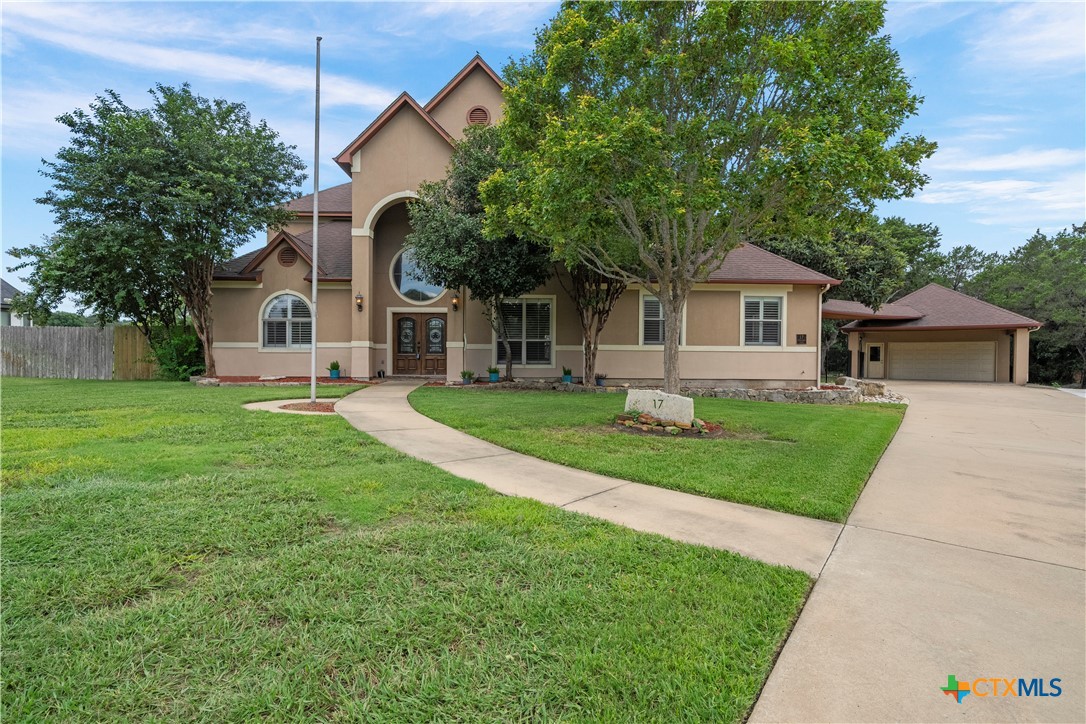 17 Horseshoe Court, New Braunfels, TX 78132 — photo 1
