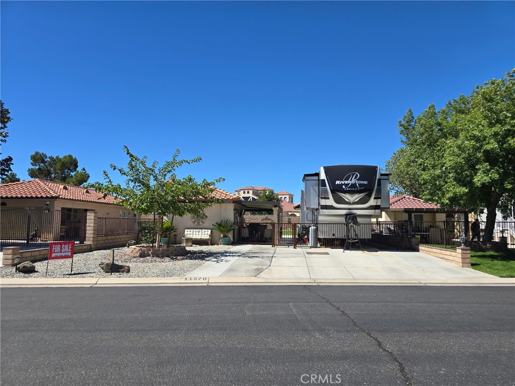 11570 Wedgewood, Apple Valley, CA 92308 — photo 1
