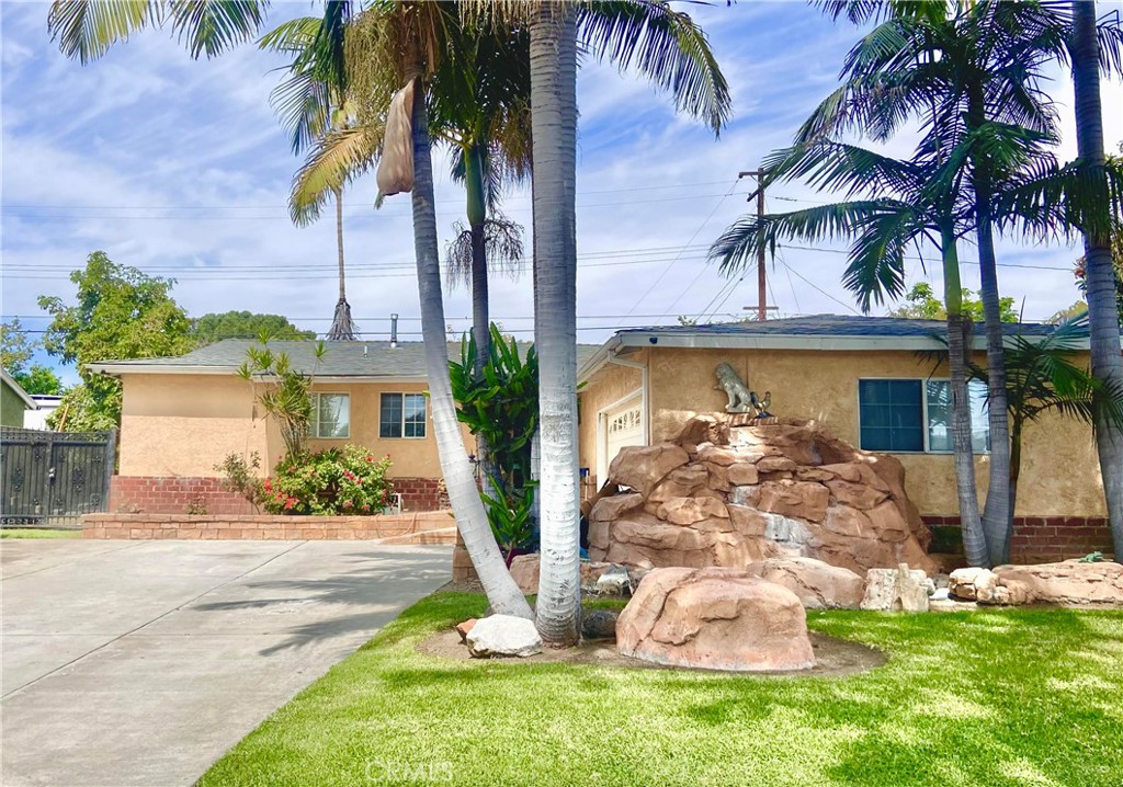 431 E Rosslynn, Fullerton, CA 92832 — photo 1