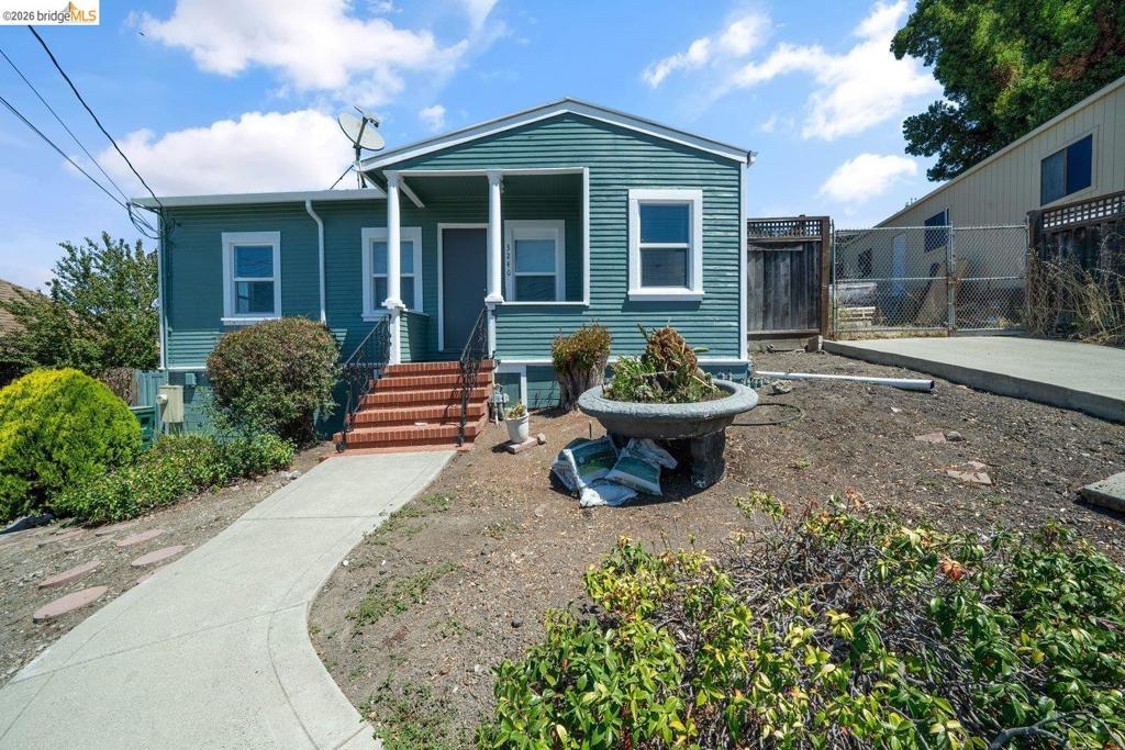 3240 Logan St, Oakland, CA 94601 — photo 1