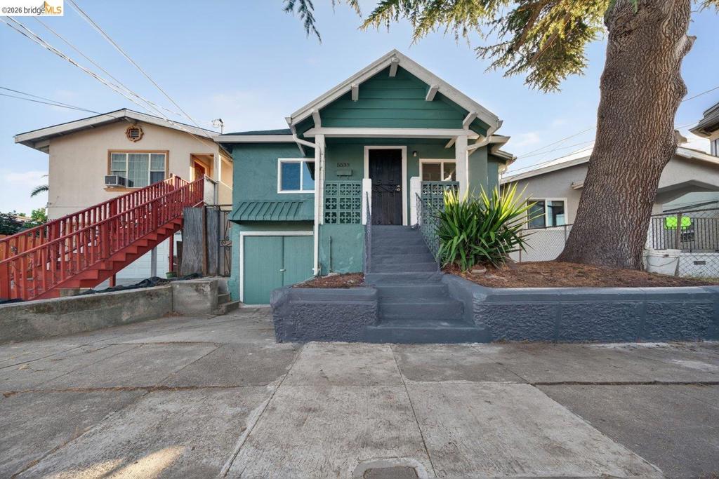 5533 Edgerly St, Oakland, CA 94621 — photo 1