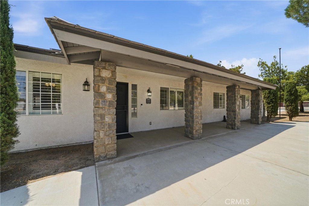 17041 Fairburn, Hesperia, CA 92345 — photo 1
