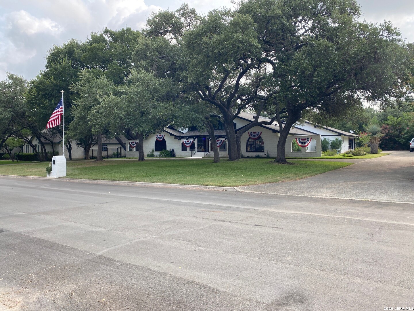 29616 No Le Hace Drive, Fair Oaks Ranch, TX 78015 — photo 1