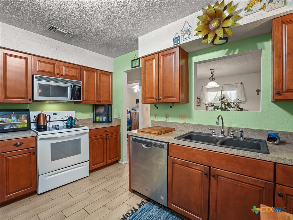 9622 Covey Bridge Ln, Austin, TX 78758 — photo 1