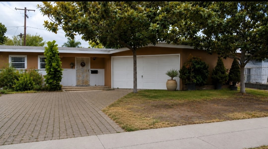 1345 E Romneya, Anaheim, CA 92805 — photo 1