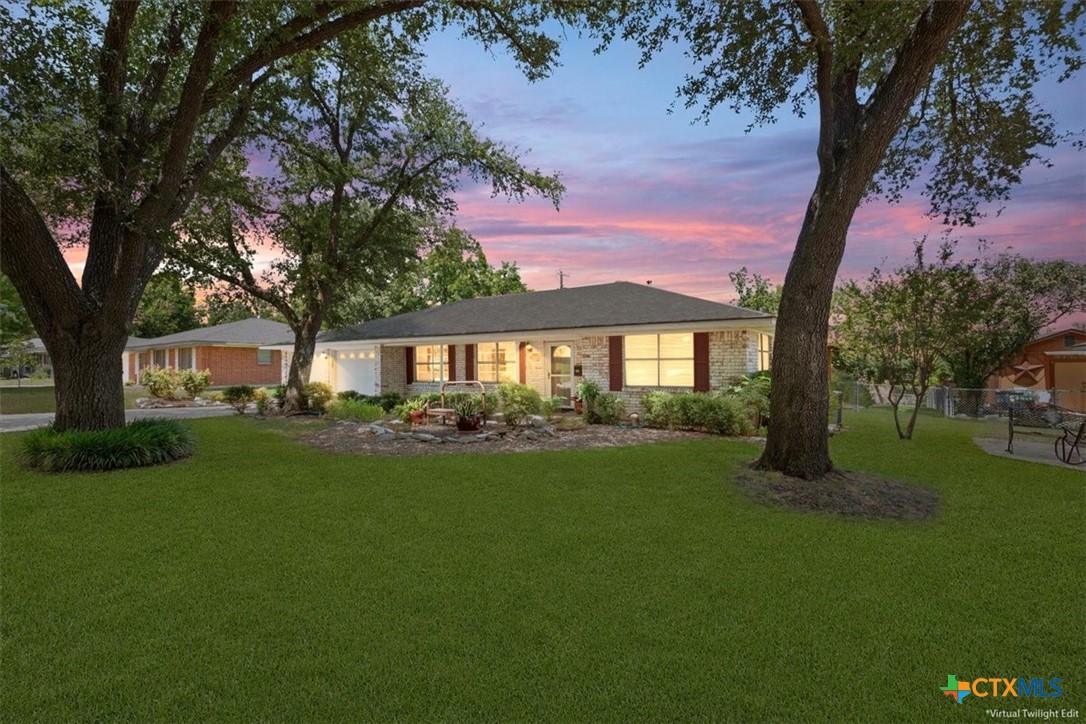 302 E Upshaw Avenue, Temple, TX 76501 — photo 1