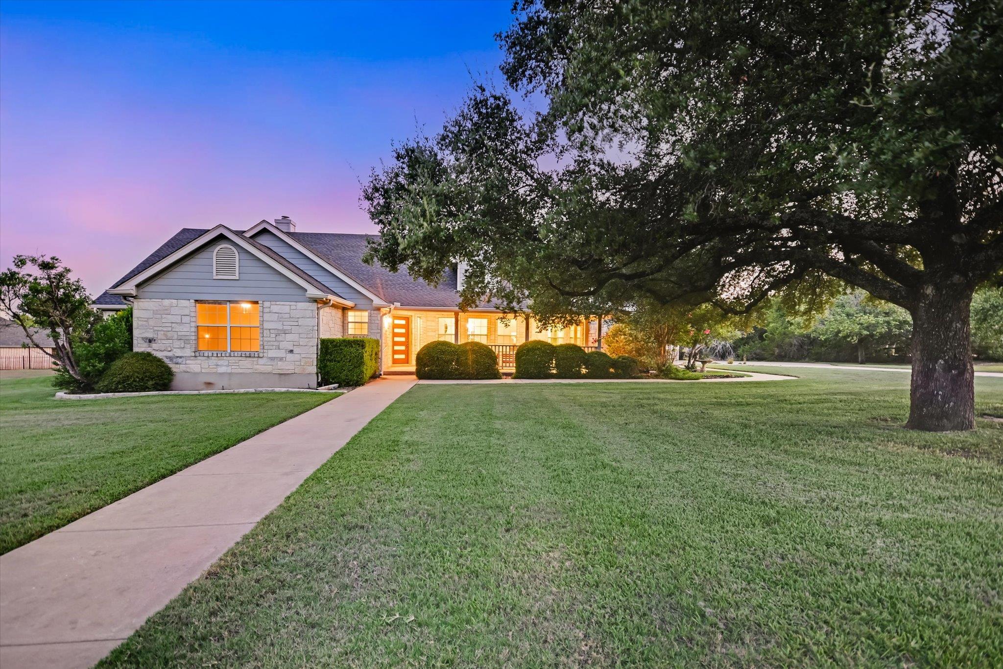 106 Lakeview, Georgetown, TX 78633 — photo 1