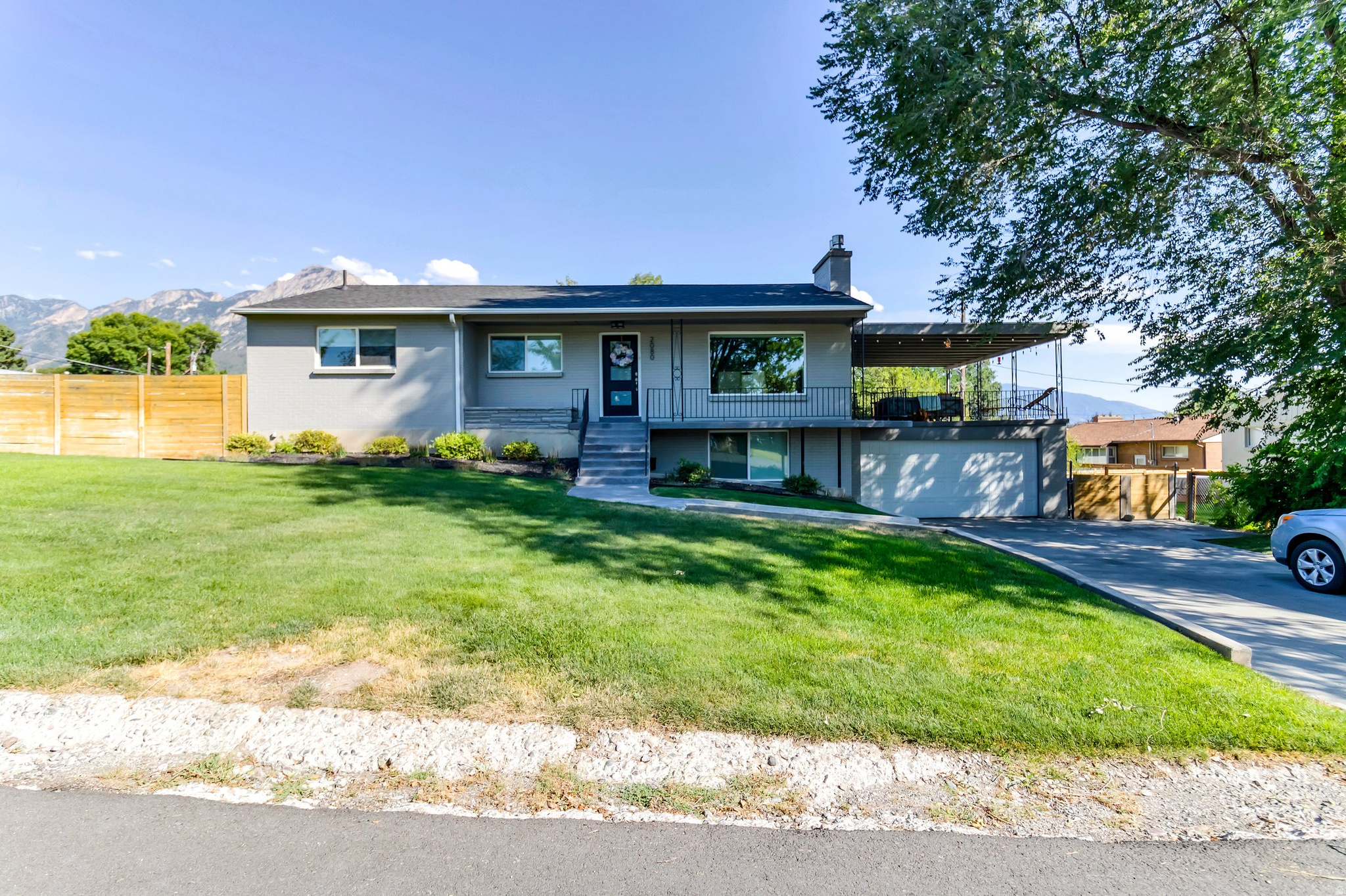 2080 E SANDS DR, Holladay, UT 84124 — photo 1