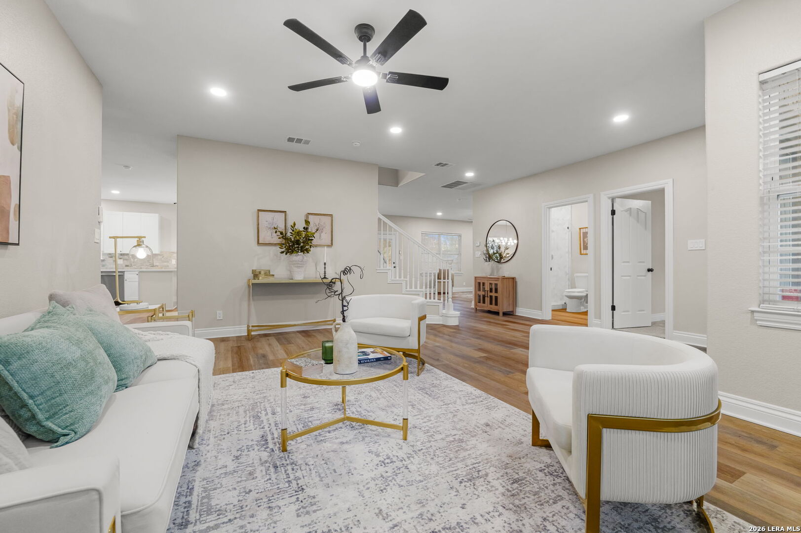 403 E Vista Rdg, , 78260 — photo 1