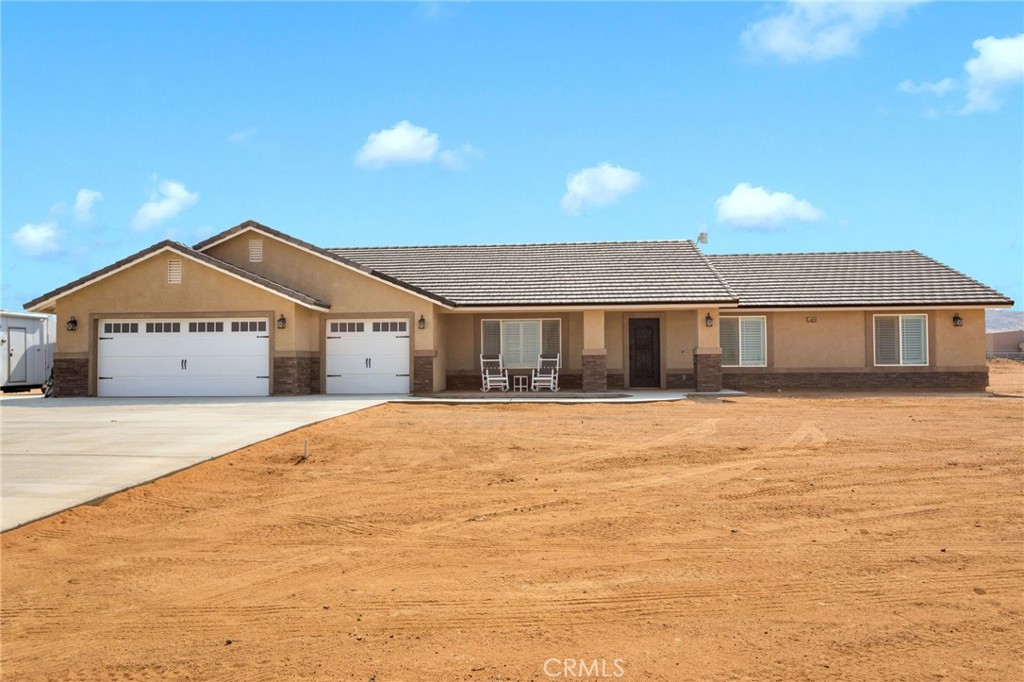 14825 Pela Road, Apple Valley, CA 92307 — photo 1