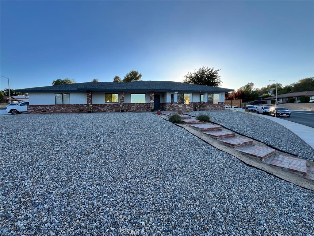 17260 Forest Hills, Victorville, CA 92395 — photo 1