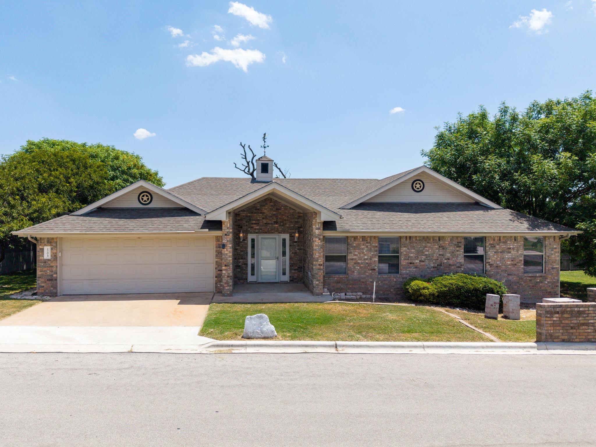 1204 Applewood, Burnet, TX 78611 — photo 1