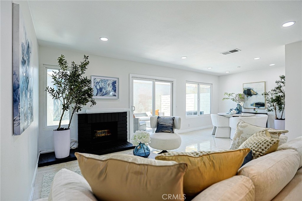 8 Fuchsia, Irvine, CA 92604 — photo 1