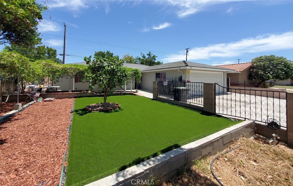 1217 S Huron, Santa Ana, CA 92704 — photo 1