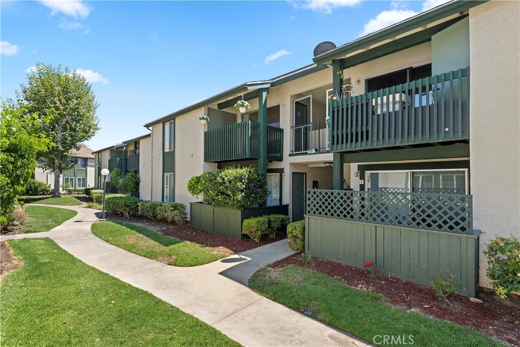 23282 Orange Avenue 6, Lake Forest, CA 92630 — photo 1