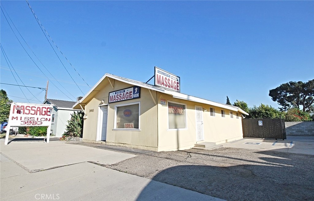 3983 E Mission Boulevard, Pomona, CA 91766 — photo 1