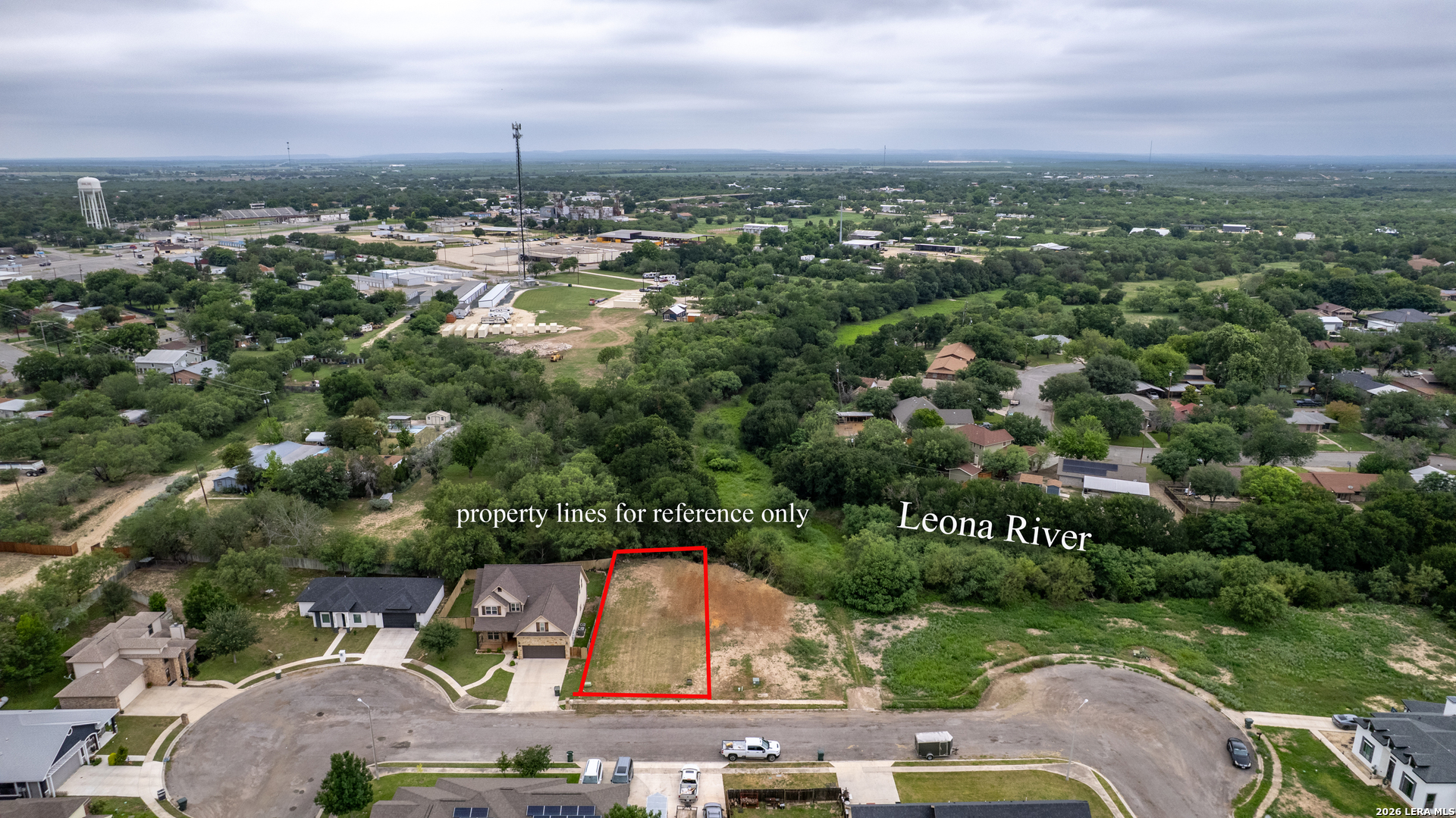 19 RIO SECO DR, Uvalde, TX 78801 — photo 1