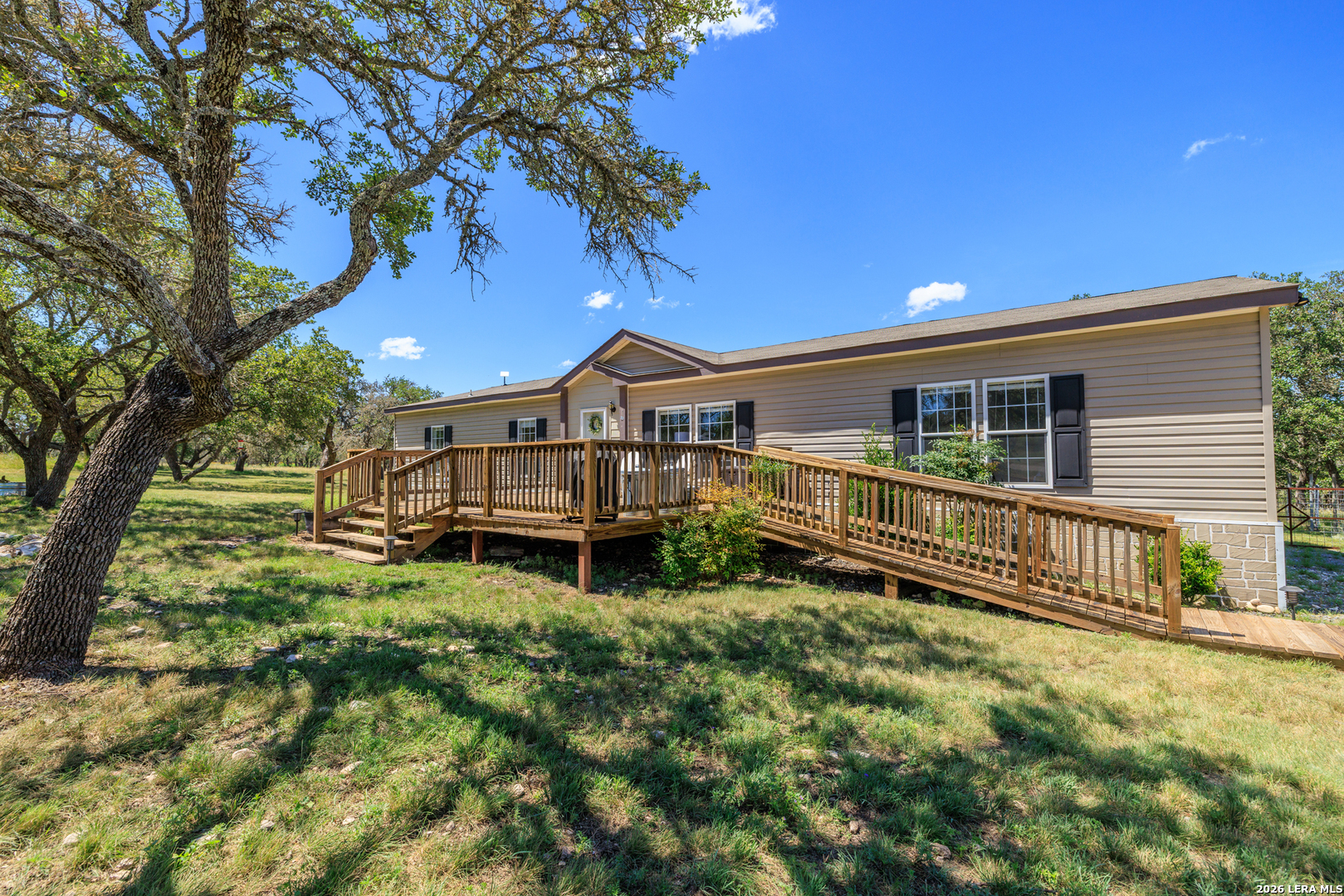 429 Spanish Oak, Harper, TX 78631 — photo 1