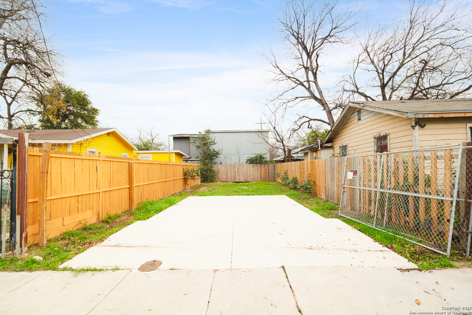 1610 Loma Vista, San Antonio, TX 78207 — photo 1