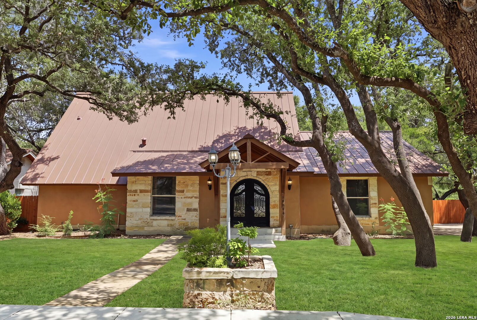 10806 Dreamland, San Antonio, TX 78230 — photo 1