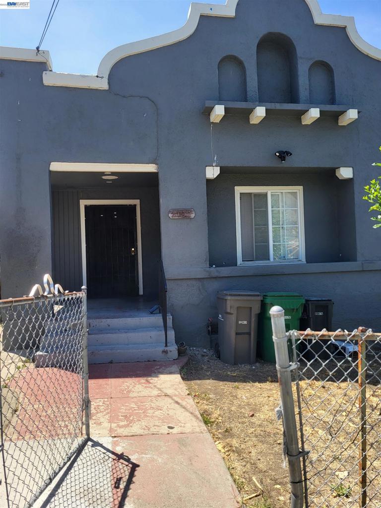 2137 E 27th, Oakland, CA 94606 — photo 1