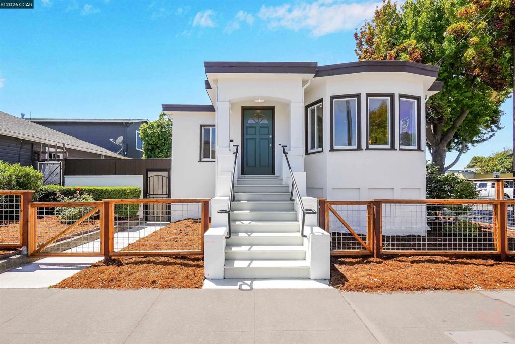 1300 Kains Ave, Berkeley, CA 94702 — photo 1