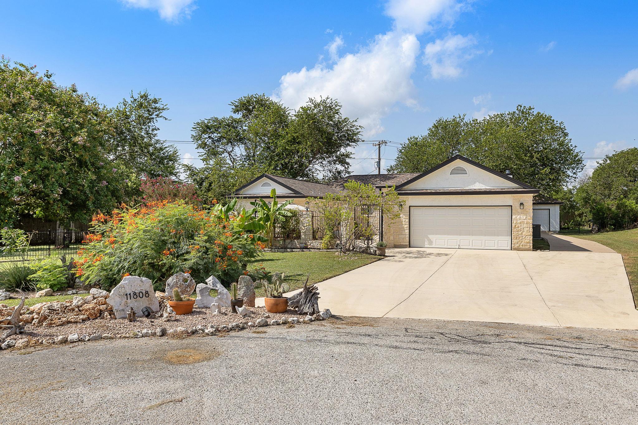 11808 Arnold Ln, Austin, TX 78748 — photo 1