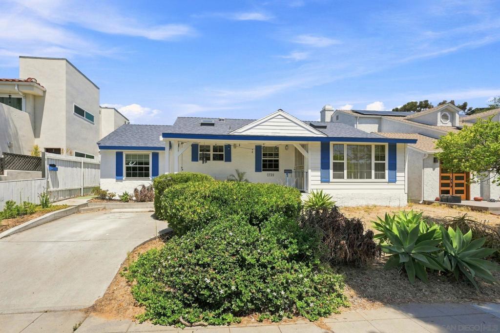 1720 Reed Ave, San Diego, CA 92109 — photo 1
