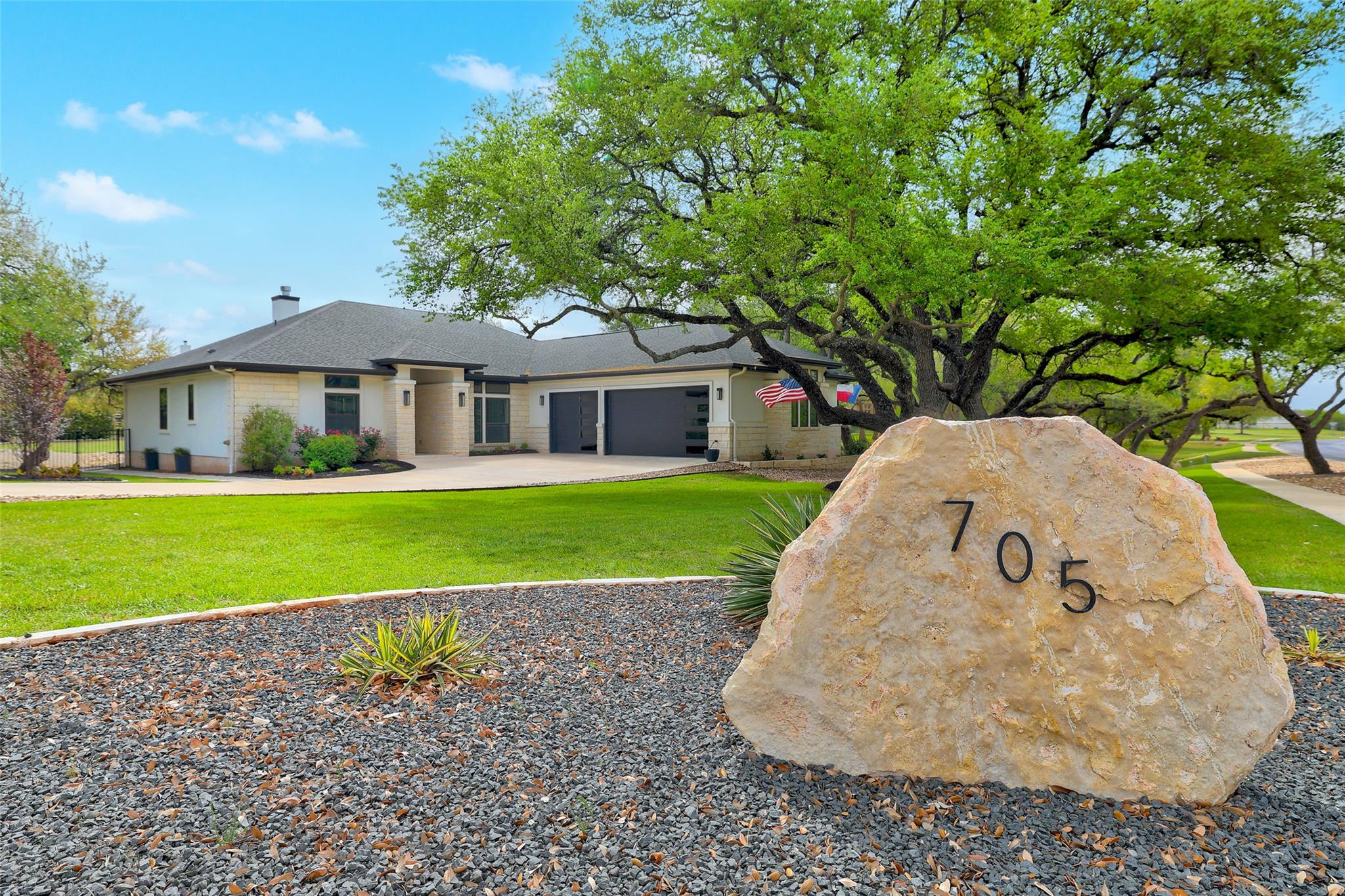 705  Pheasant Mdw, Liberty Hill, TX 78642 — photo 1