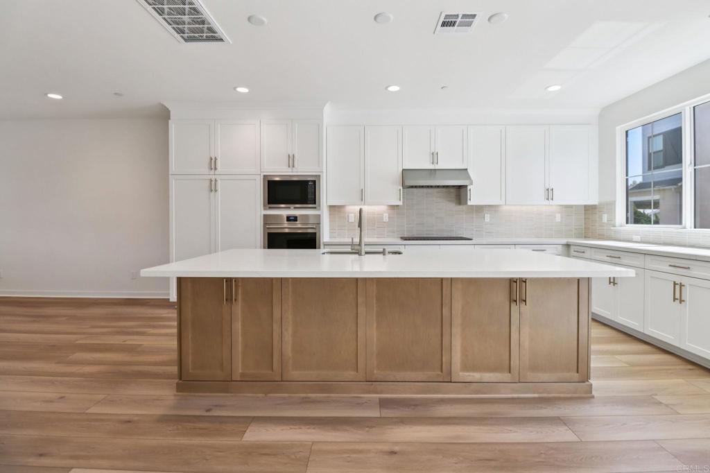 4942 Spirea Way, Carlsbad, CA 92008 — photo 1