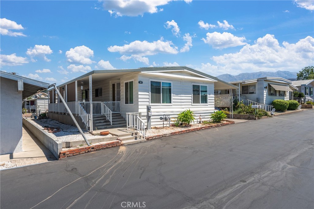 12582 2nd 11, Yucaipa, CA 92399 — photo 1