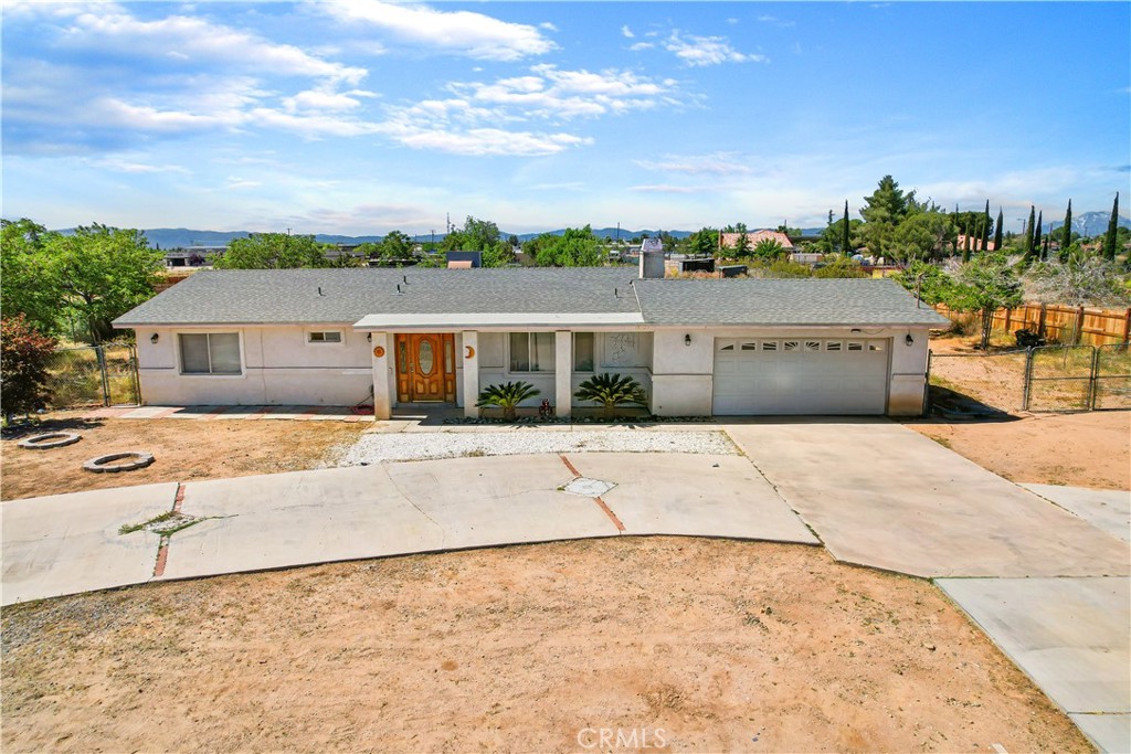 15939 Mojave, Hesperia, CA 92345 — photo 1