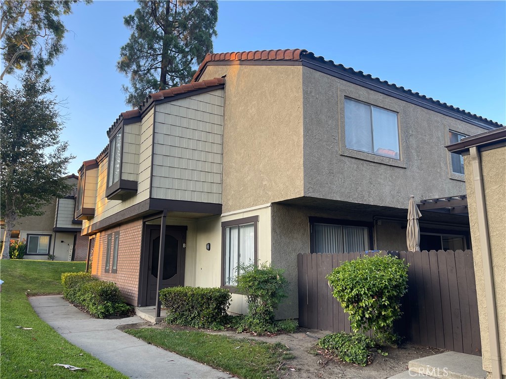 9386 Mesa Verde DR B, Montclair, CA 91763 — photo 1