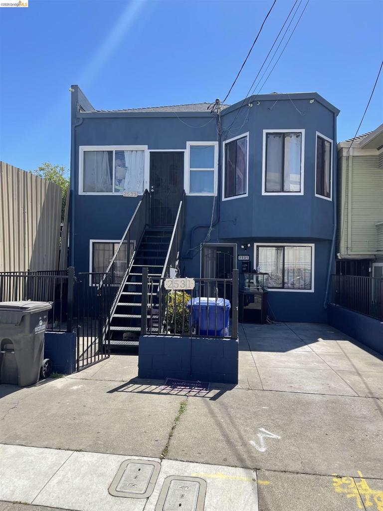 2531 E 11Th St, Oakland, CA 94601 — photo 1
