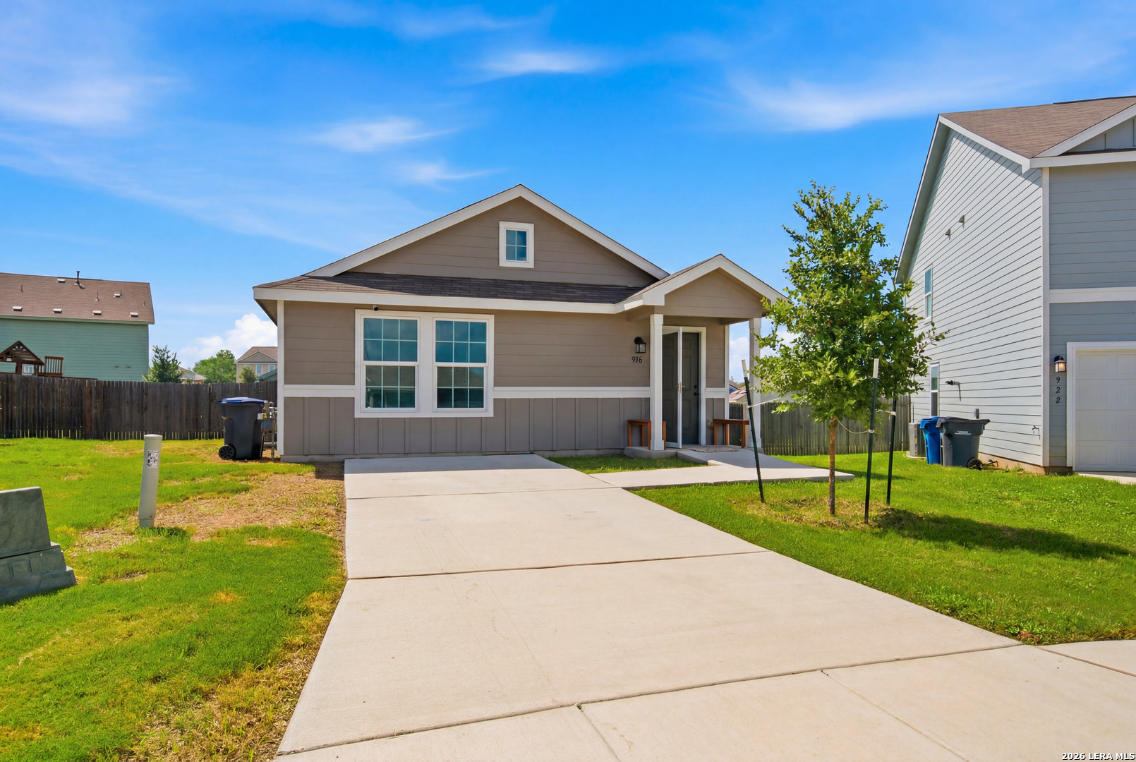 926 Manero Pass, San Antonio, TX 78221 — photo 1