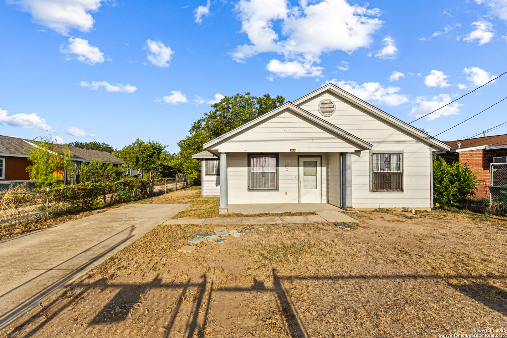 1611 S Callaghan Rd., San Antonio, TX 78227 — photo 1