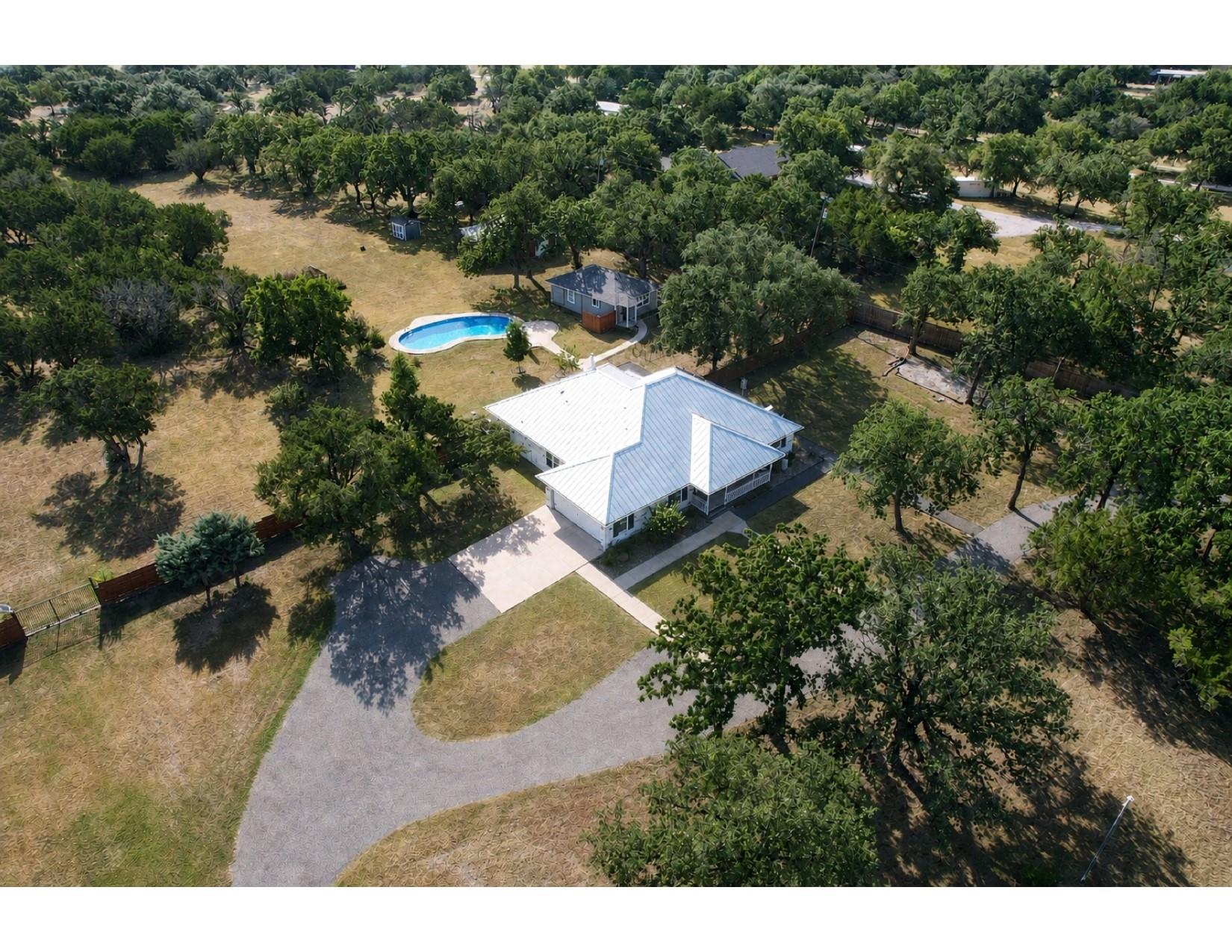 190 Young Ranch Rd, Georgetown, TX 78633 — photo 1