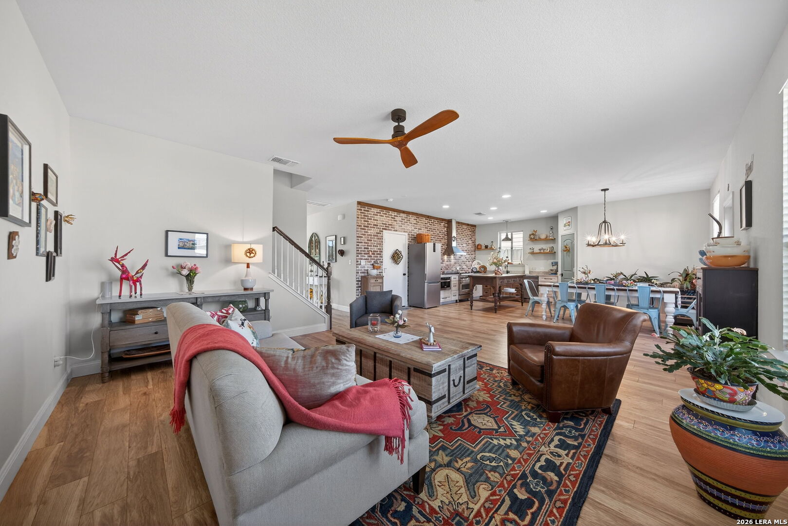 613 whitman, , 78626 — photo 1